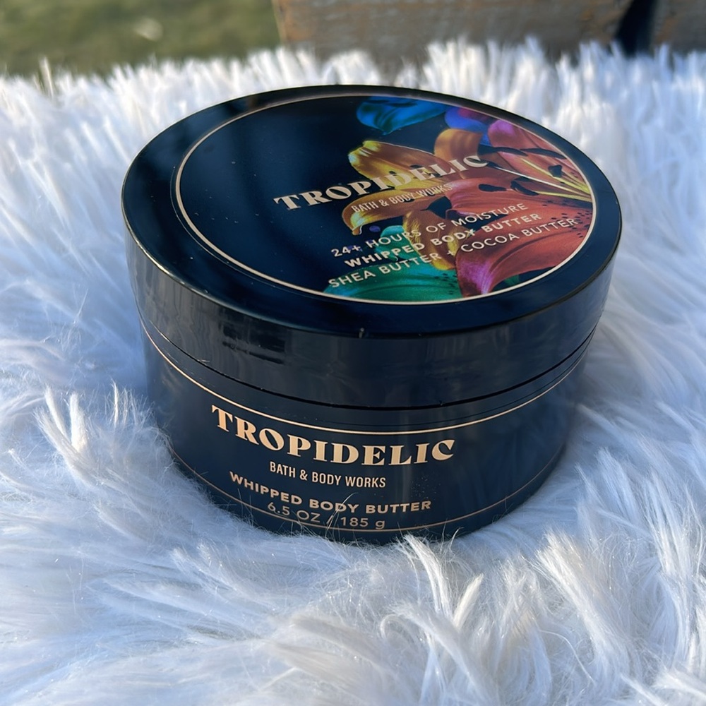 Bath & Body Works Tropidelic Whipped Body Butter 24 Hour Moisture 6.5 fl oz NEW - Picture 2 of 8